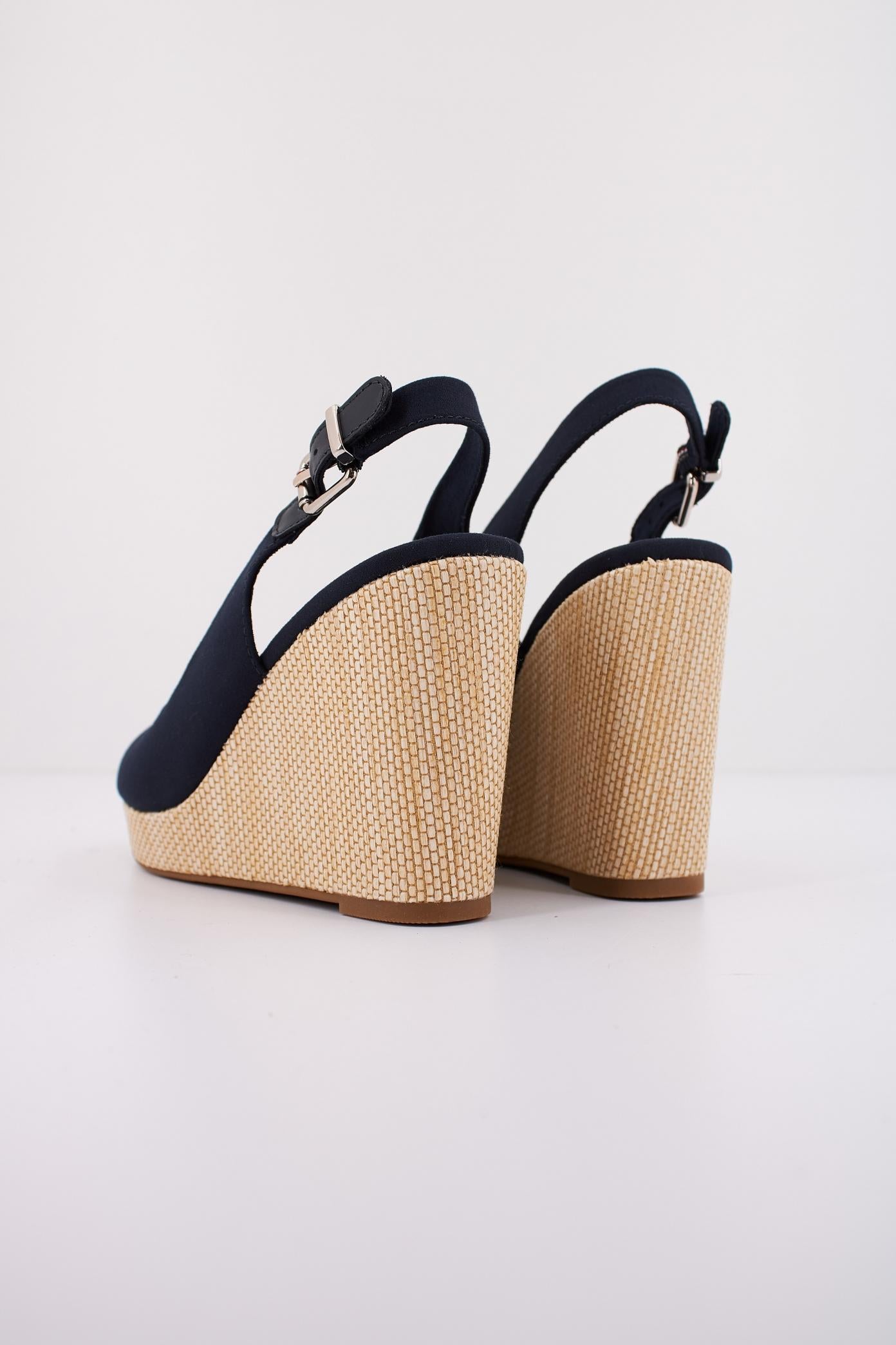 TOMMY HILFIGER ICONIC ELENA SLING BACK en color AZUL  (3)