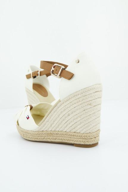 TOMMY HILFIGER BASIC OPEN TOE HIGH en color BLANCO  (3)
