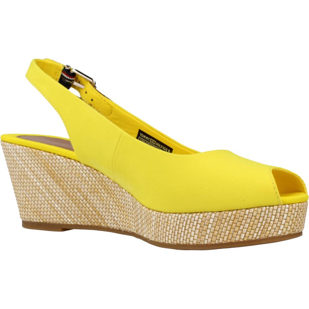 TOMMY HILFIGER ICONIC ELBA SLING BACK W en color AMARILLO  (5)