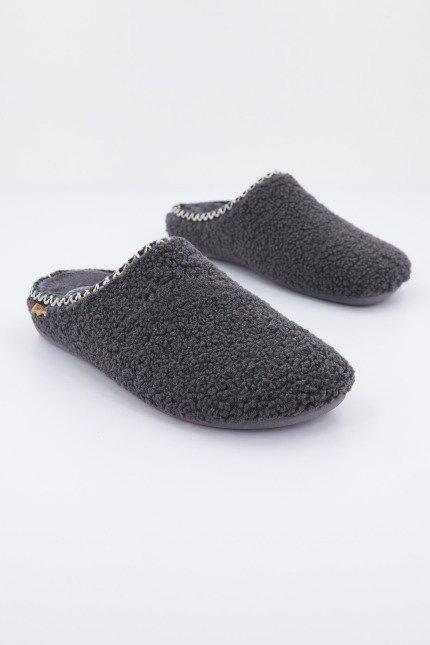 TONI PONS MAUI SH ZAPATILLA HOGAR en color GRIS  (2)