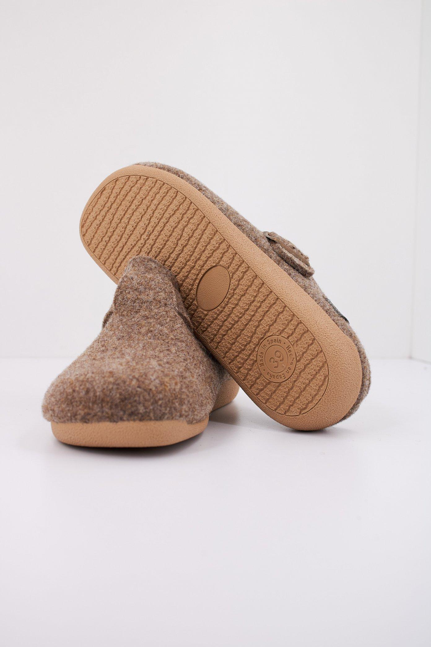 TONI PONS MIMA FP en color MARRON  (5)