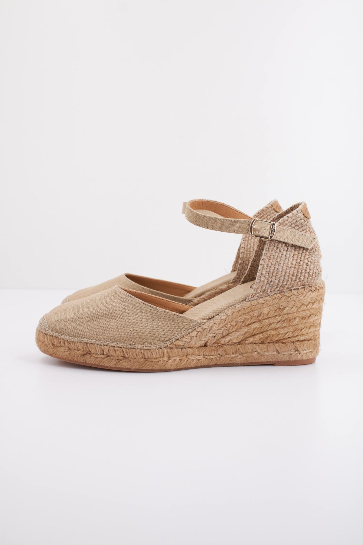 TONI PONS CALDES en color MARRON  (1)