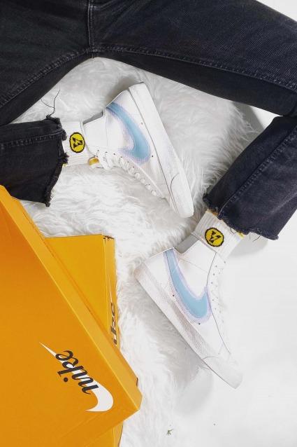 NIKE BLAZER MID ' en color BLANCO  (5)