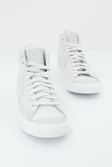 NIKE BLAZER MID ' LX MEN'S en color GRIS  (2)