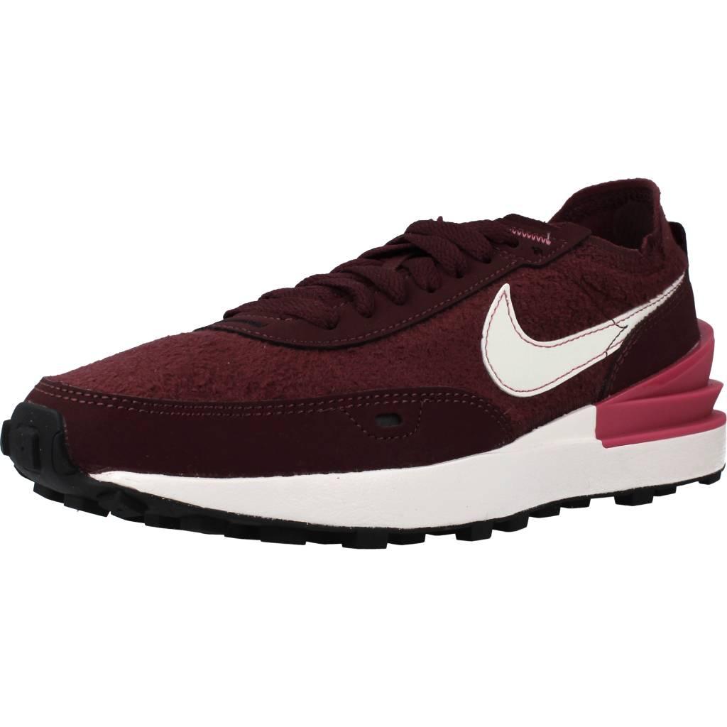 NIKE WAFFLE ONE SE WOMEN'S en color BURDEOS  (1)