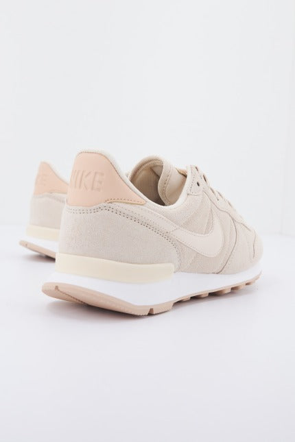 NIKE INTERNATIONALIST C en color BEIS  (3)