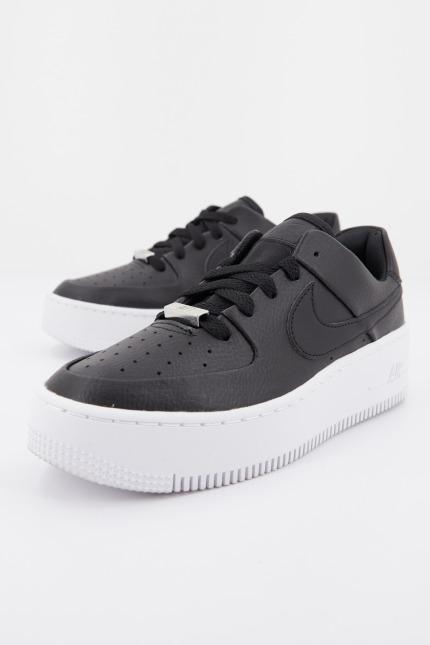 NIKE AF SAGE LOW en color NEGRO  (1)