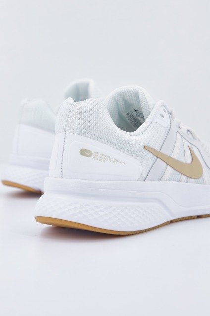 NIKE RUN SWIFT  WOMEN'S en color BLANCO  (3)