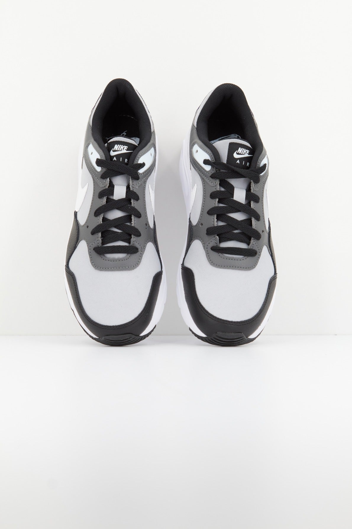NIKE NIKE AIR MAX SC  en color GRIS  (2)
