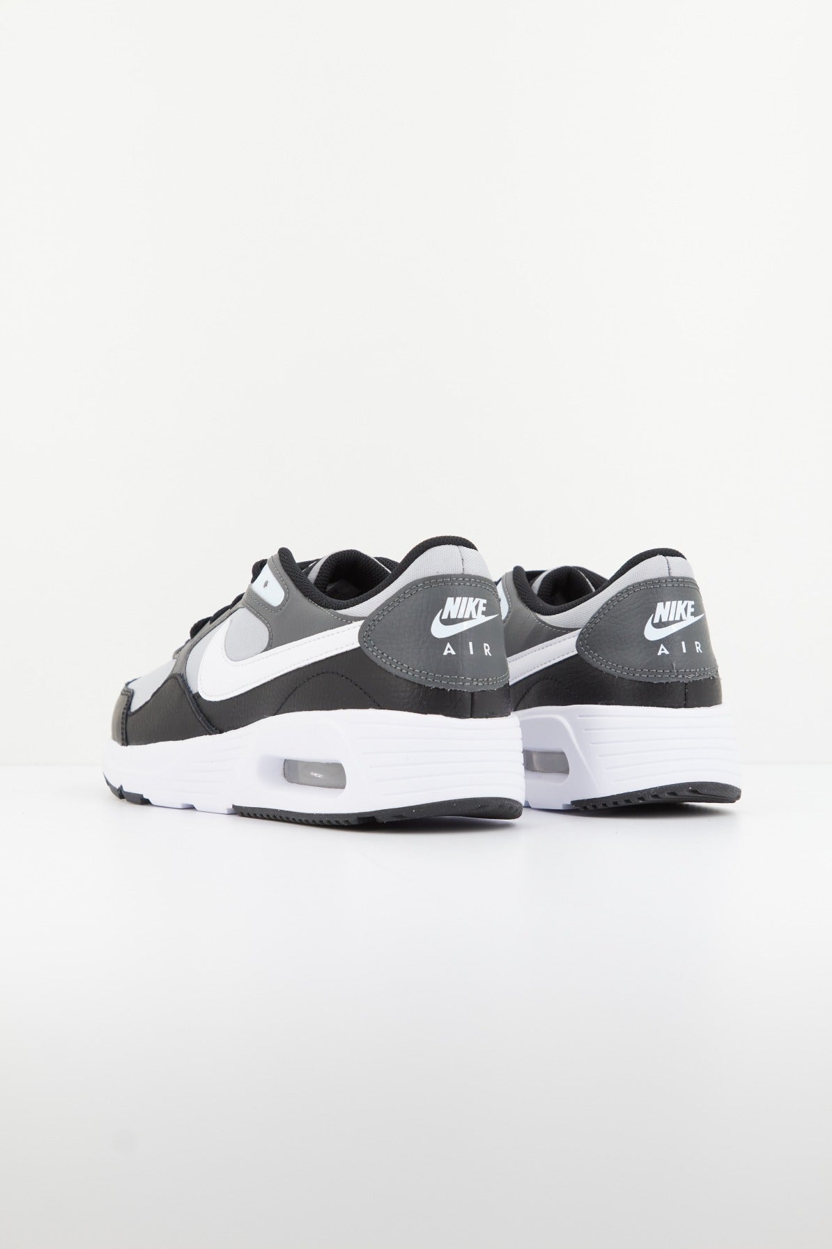 NIKE NIKE AIR MAX SC  en color GRIS  (3)