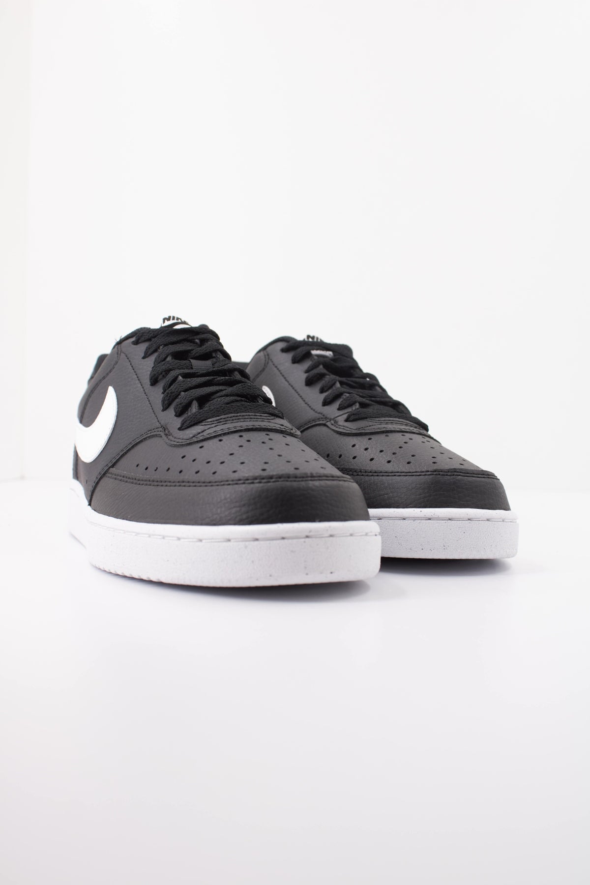 NIKE COURT VISION LO NN en color NEGRO  (2)