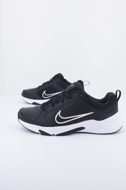 NIKE DEFYALLDAY en color NEGRO  (2)