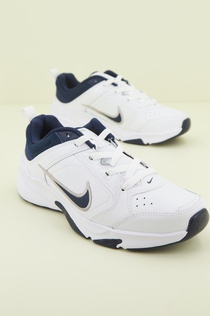 NIKE DEFYALLDAY en color BLANCO  (2)