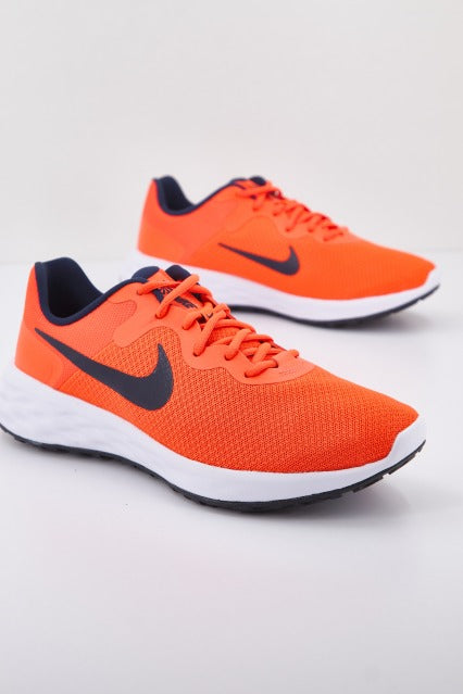 NIKE NIKE REVOLUTION  MEN'S RUNN en color NARANJA  (2)