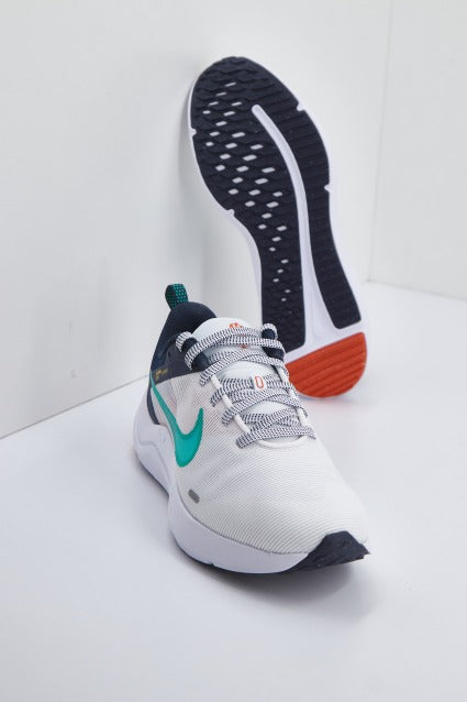 NIKE DOWNSHIFTER  WOMEN'S en color BLANCO  (3)