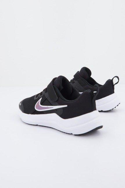 NIKE  DOWNSHIFTER  en color NEGRO  (3)