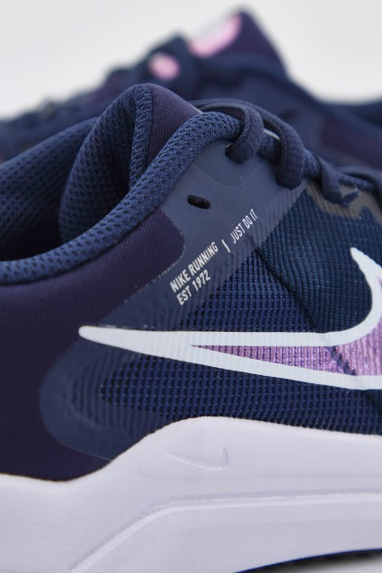 NIKE DOWNSHIFTER  BIG KIDS en color AZUL  (4)