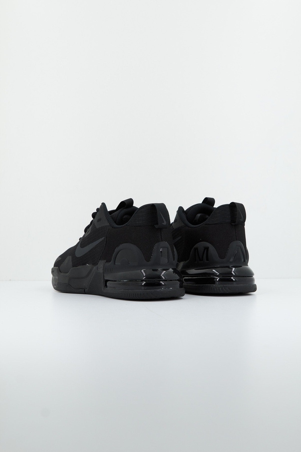 NIKE AIR MAX ALPHA TRAINER  en color NEGRO  (3)