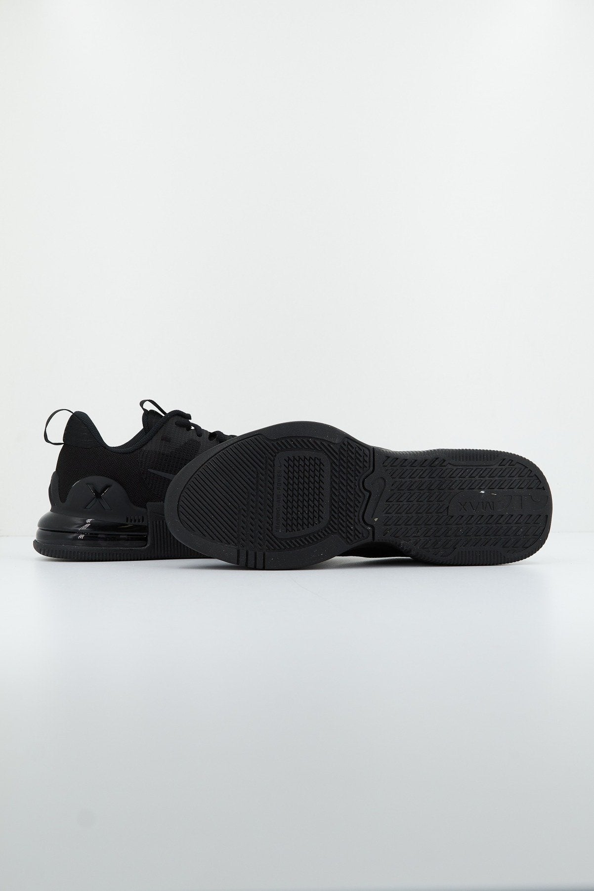 NIKE AIR MAX ALPHA TRAINER  en color NEGRO  (4)