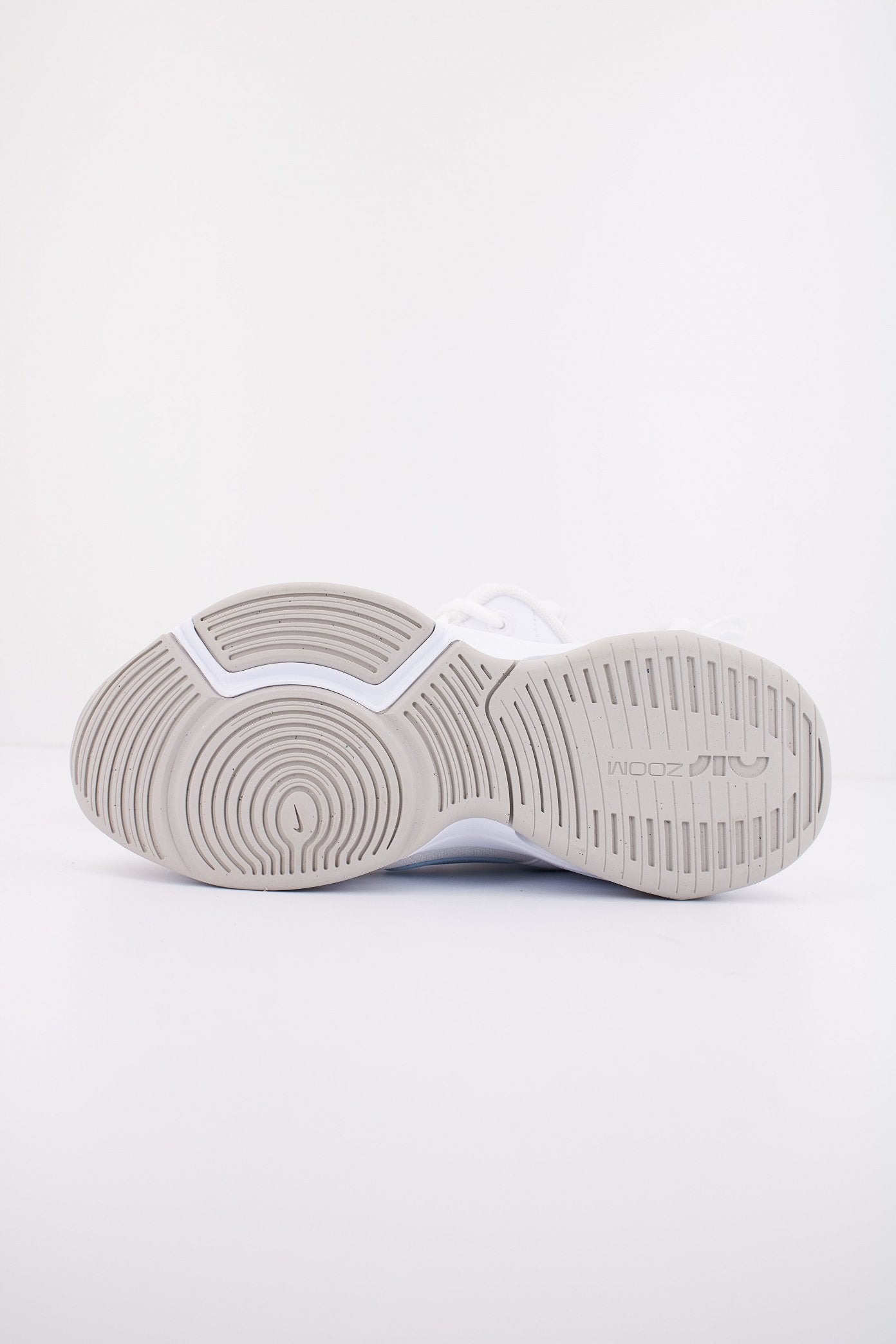 NIKE ZOOM BELLA en color BLANCO  (5)