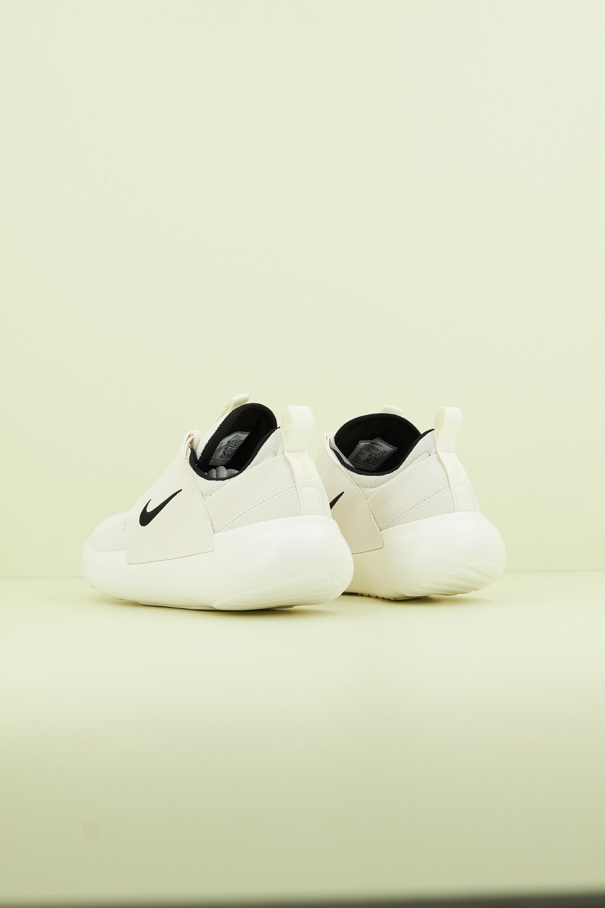 NIKE E-SERIES AD en color BLANCO  (3)