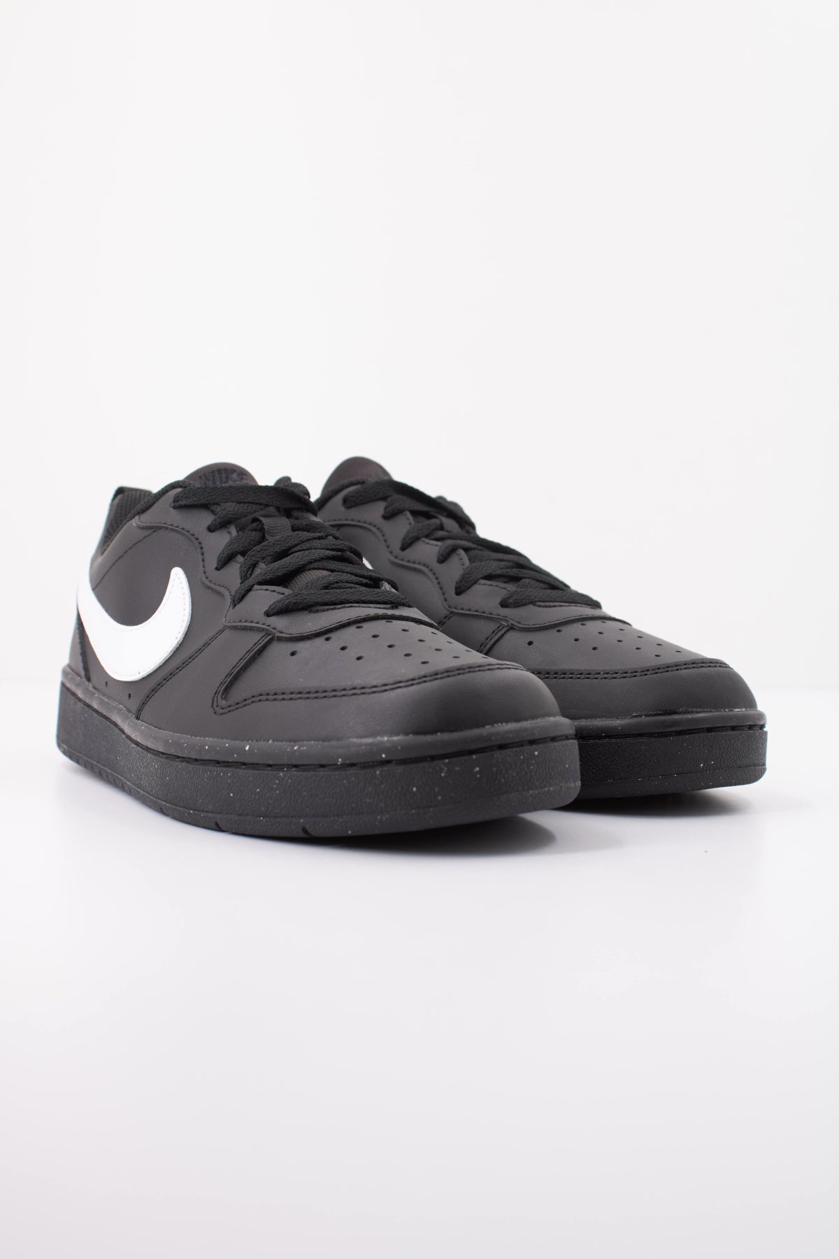 NIKE COURT BOROUGH LOW RECRAFT GS en color NEGRO  (2)