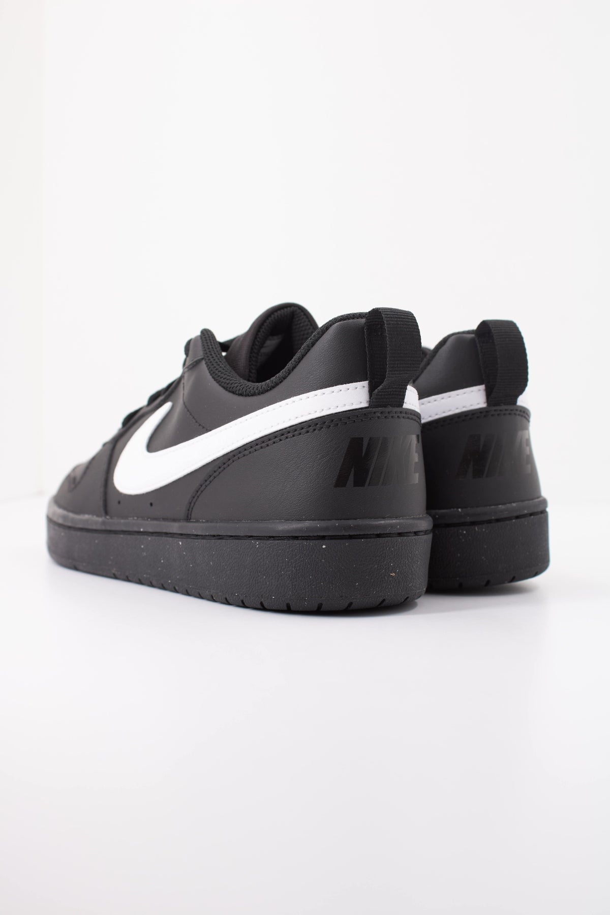 NIKE COURT BOROUGH LOW RECRAFT GS en color NEGRO  (4)