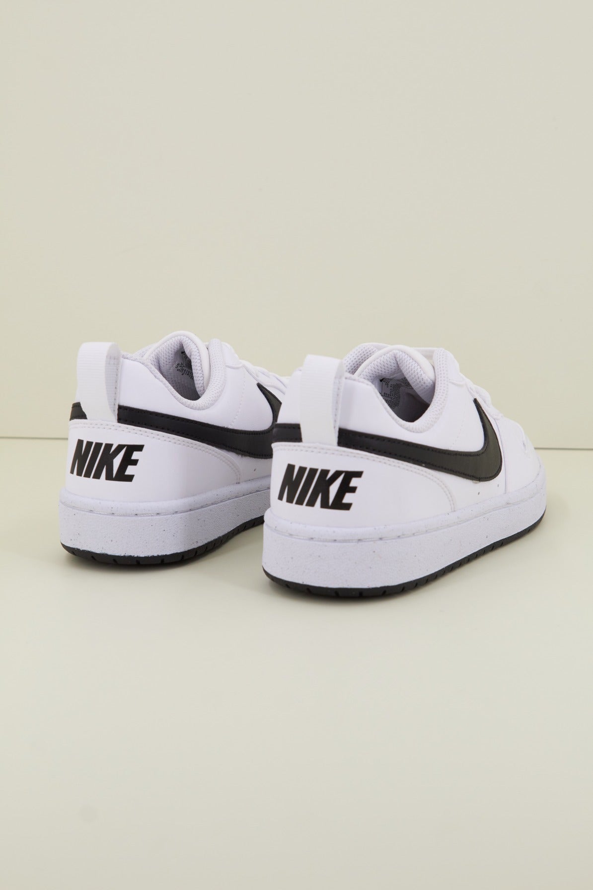 NIKE COURT BOROUGH LOW RECRAFT GS en color BLANCO  (5)