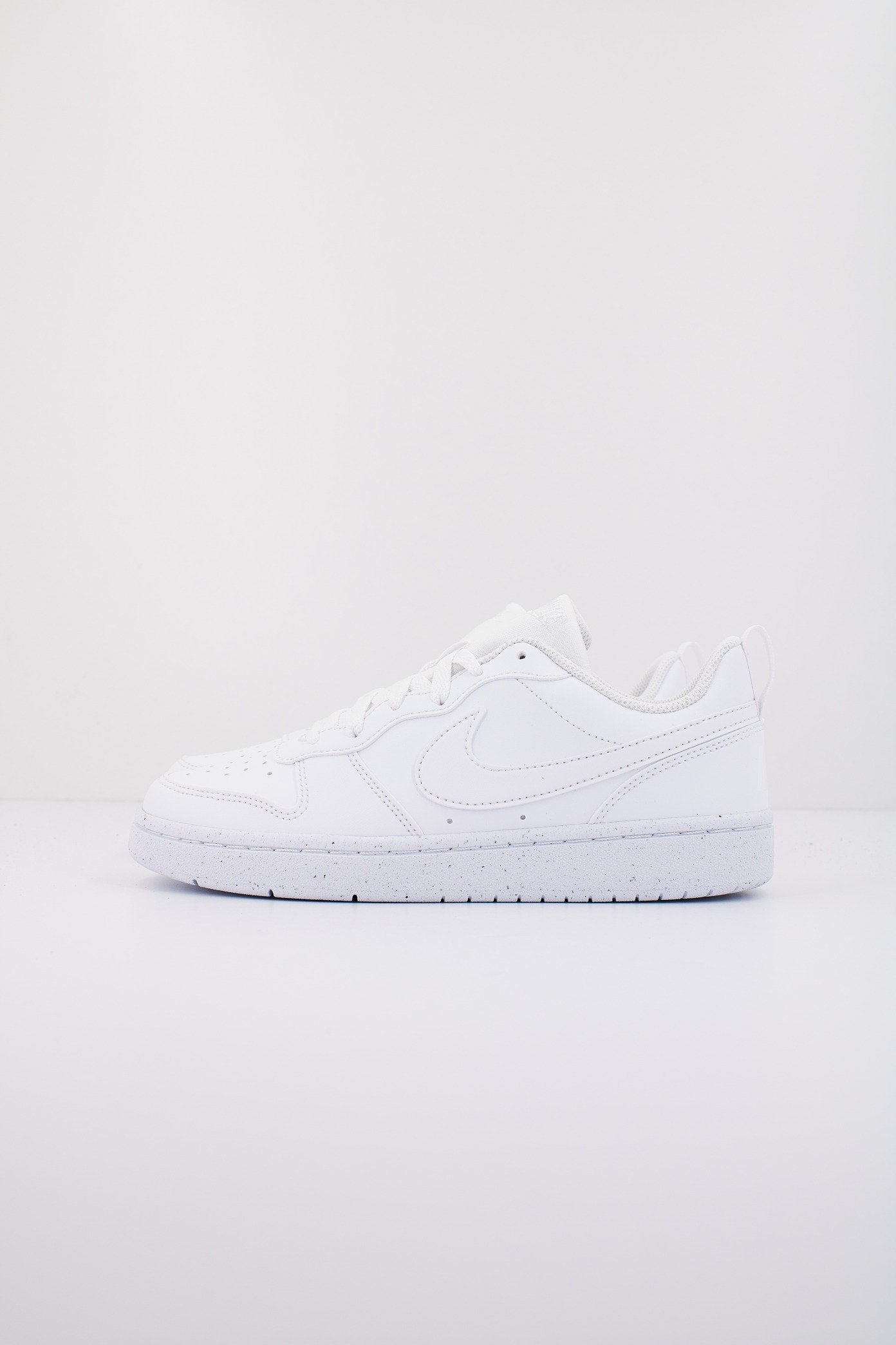 NIKE COURT BOROUGH LOW RECRA en color BLANCO  (1)