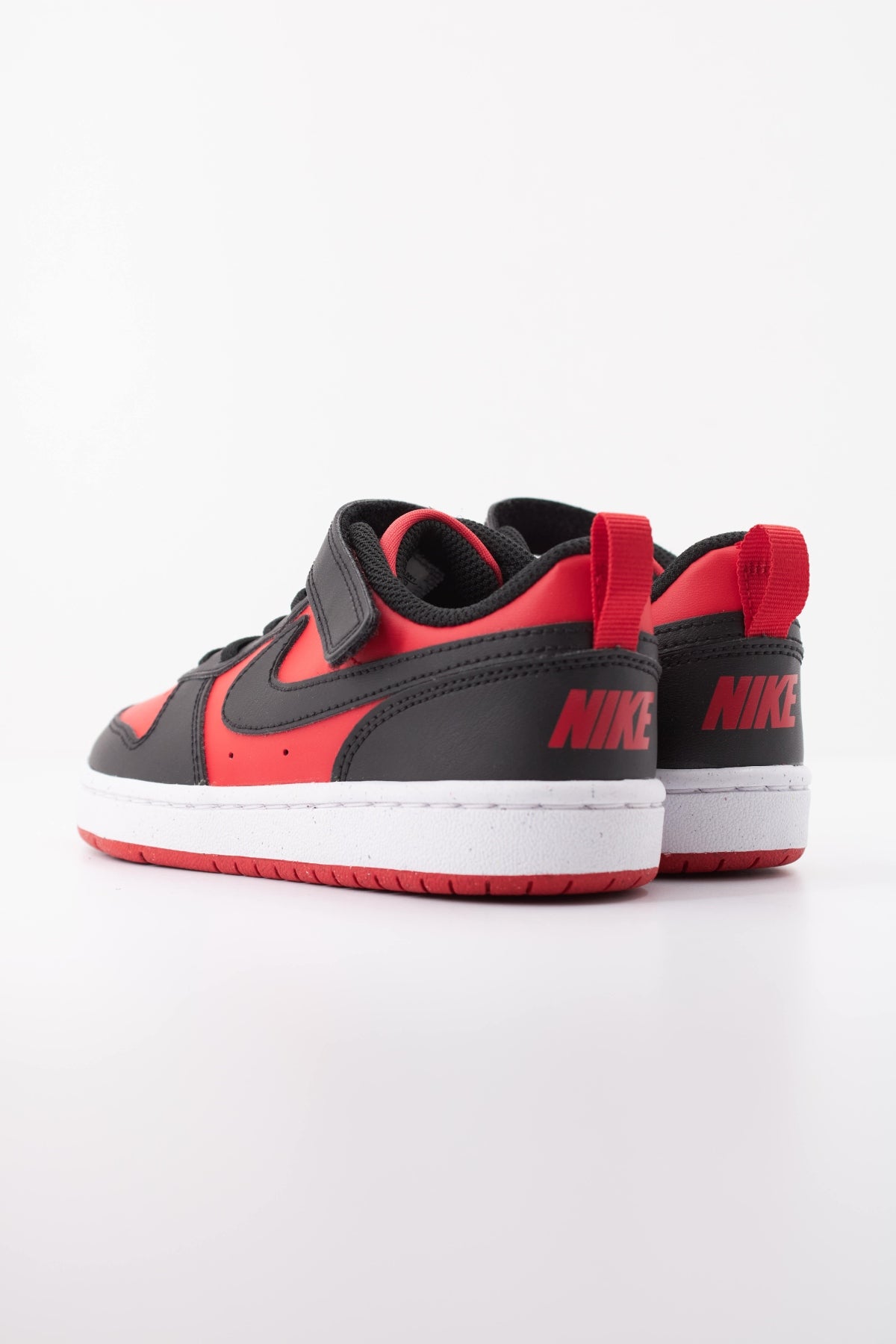NIKE COURT BOROUGH LOW RECRAFT PS en color ROJO  (4)