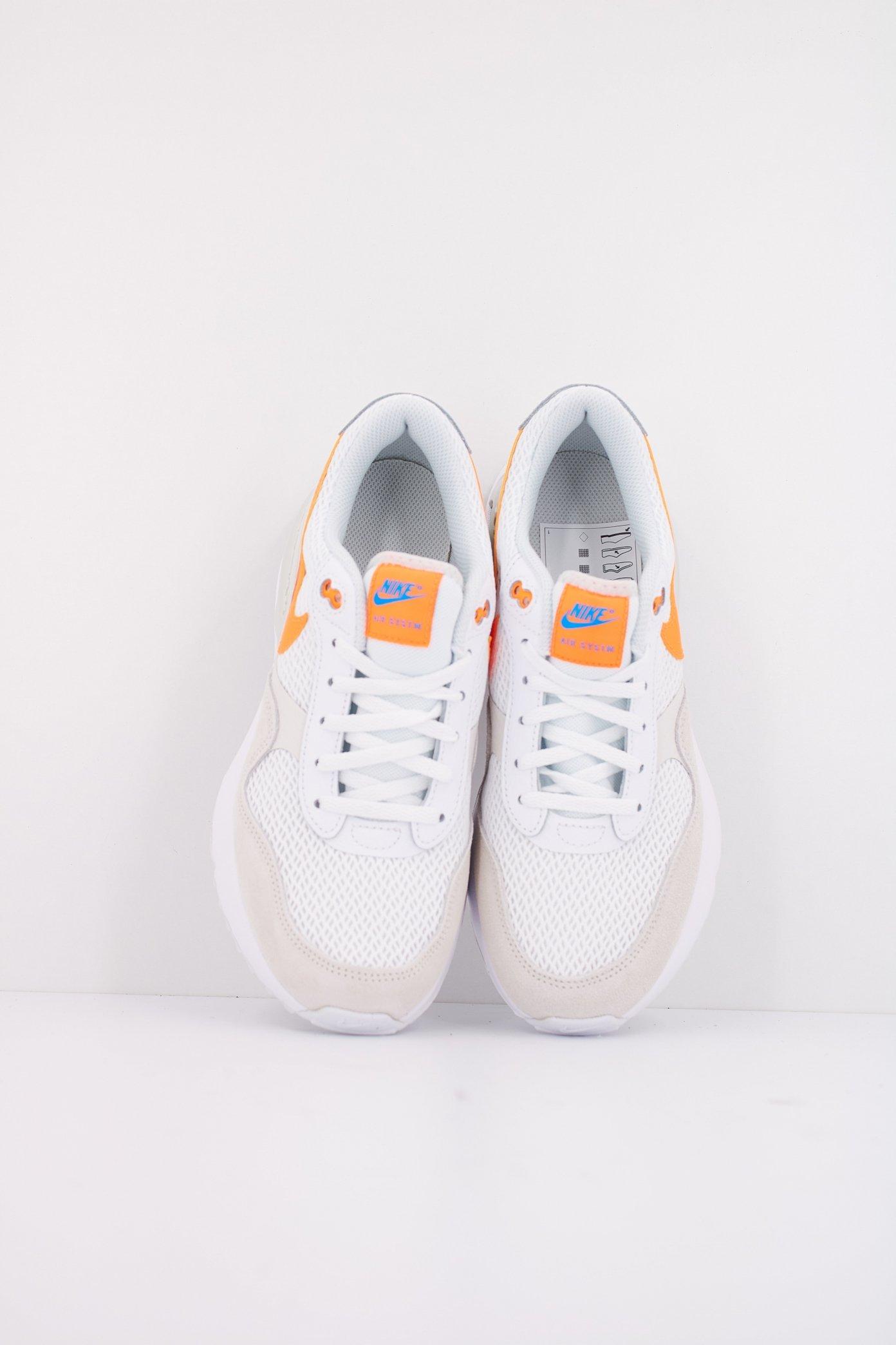 NIKE MAX SYSTM en color BLANCO  (3)