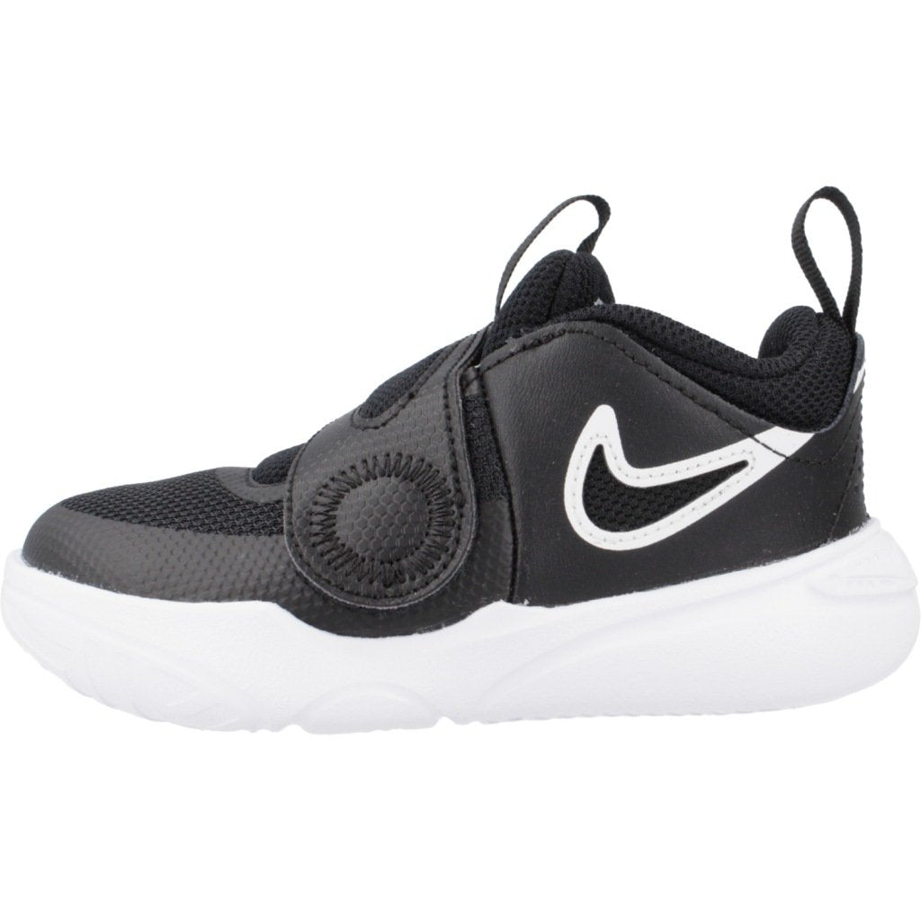 NIKE TEAM HUSTLE D  en color NEGRO  (2)