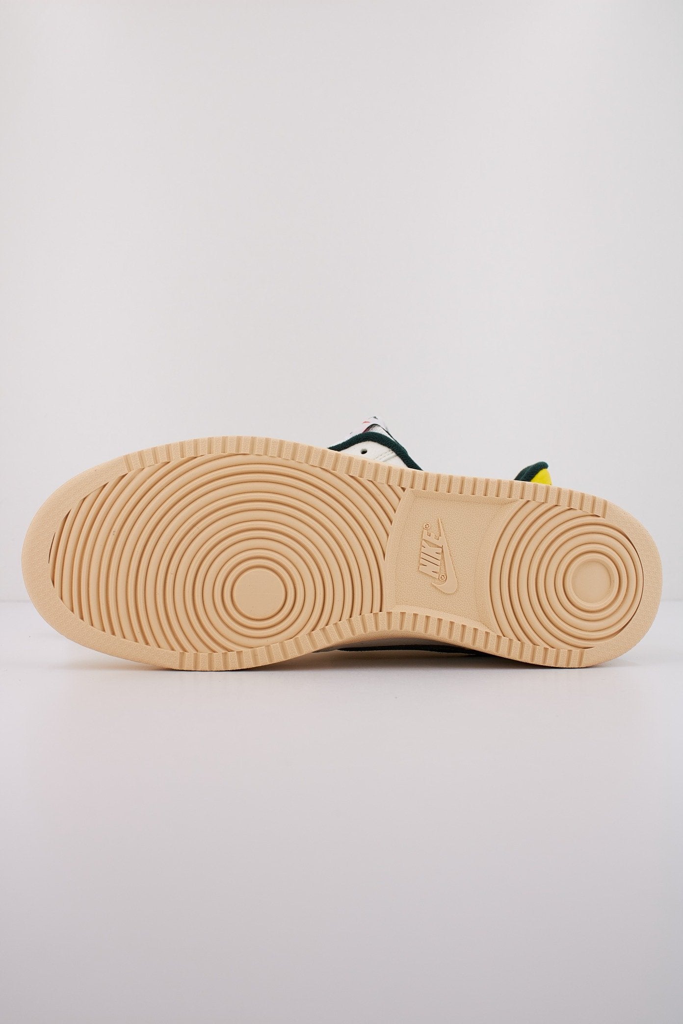 NIKE NIKE COURT VISION en color VERDE  (4)