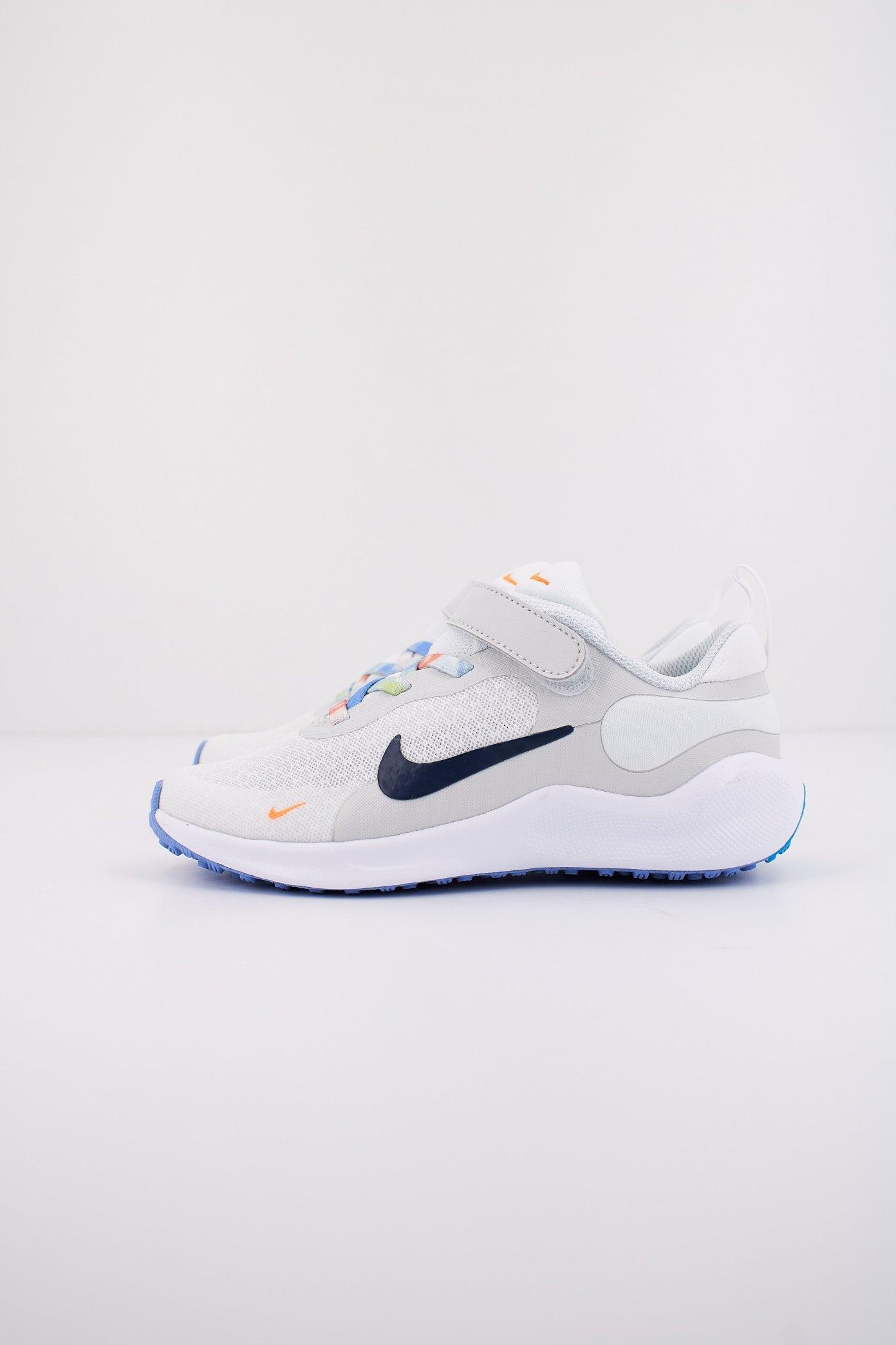 NIKE  en color GRIS  (1)