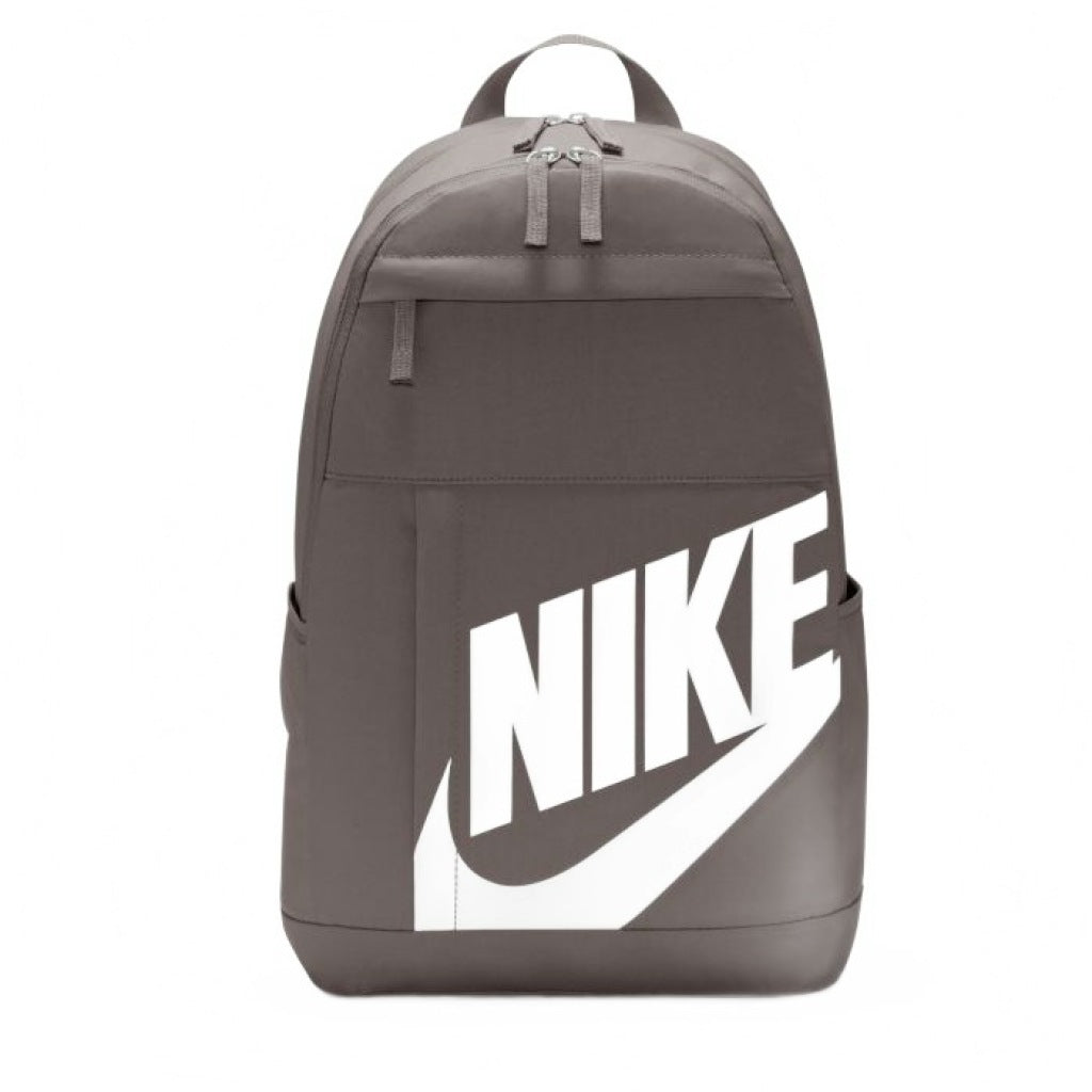 NIKE NK ELMNTL BKPK - HBR en color GRIS  (4)