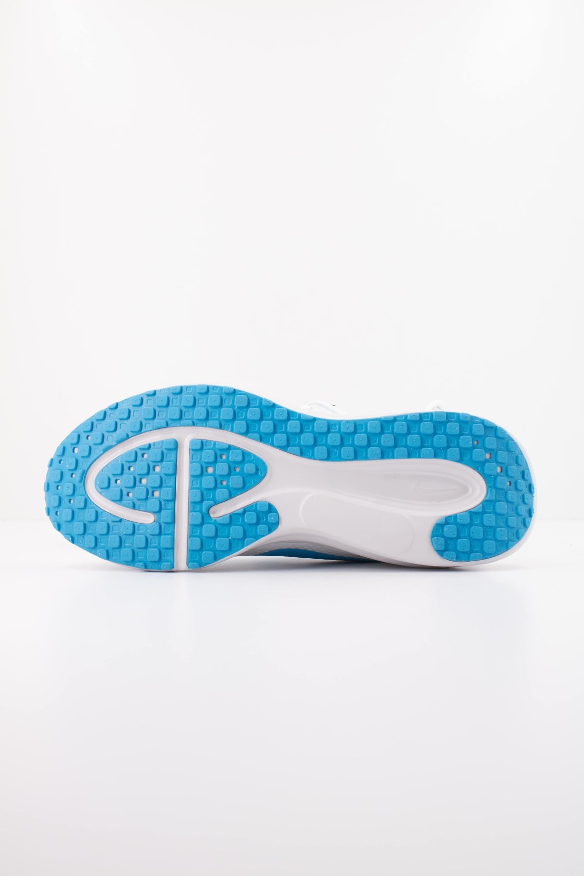 NIKE NIKE REVOLUTION  en color AZUL  (5)