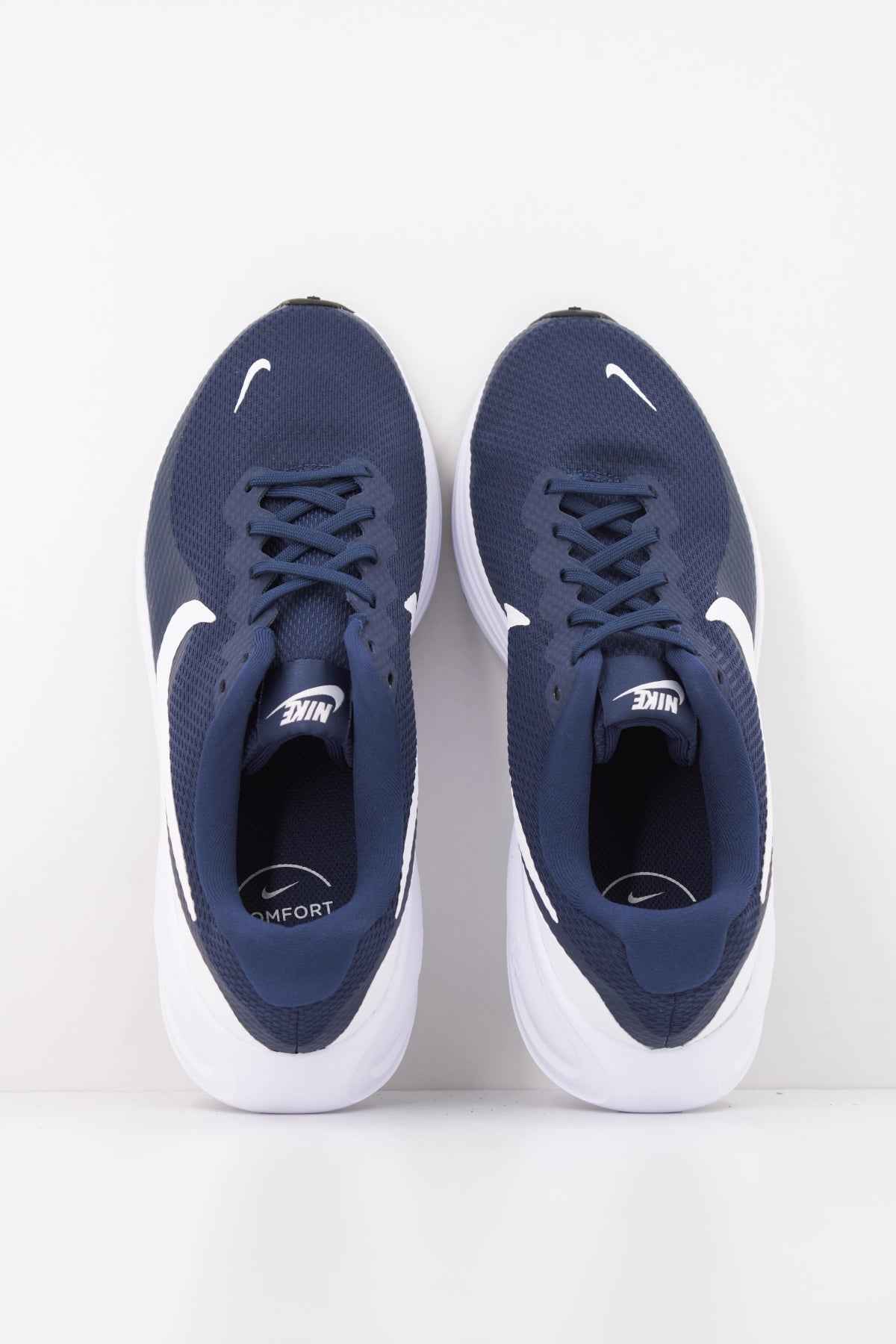 NIKE NIKE REVOLUTION  en color AZUL  (3)