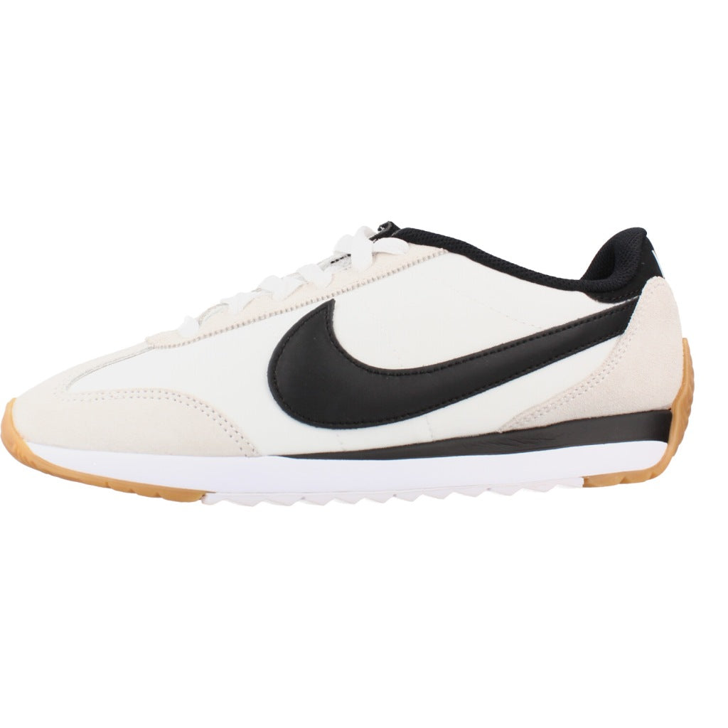 NIKE W NIKE PACIFIC en color BEIS  (2)