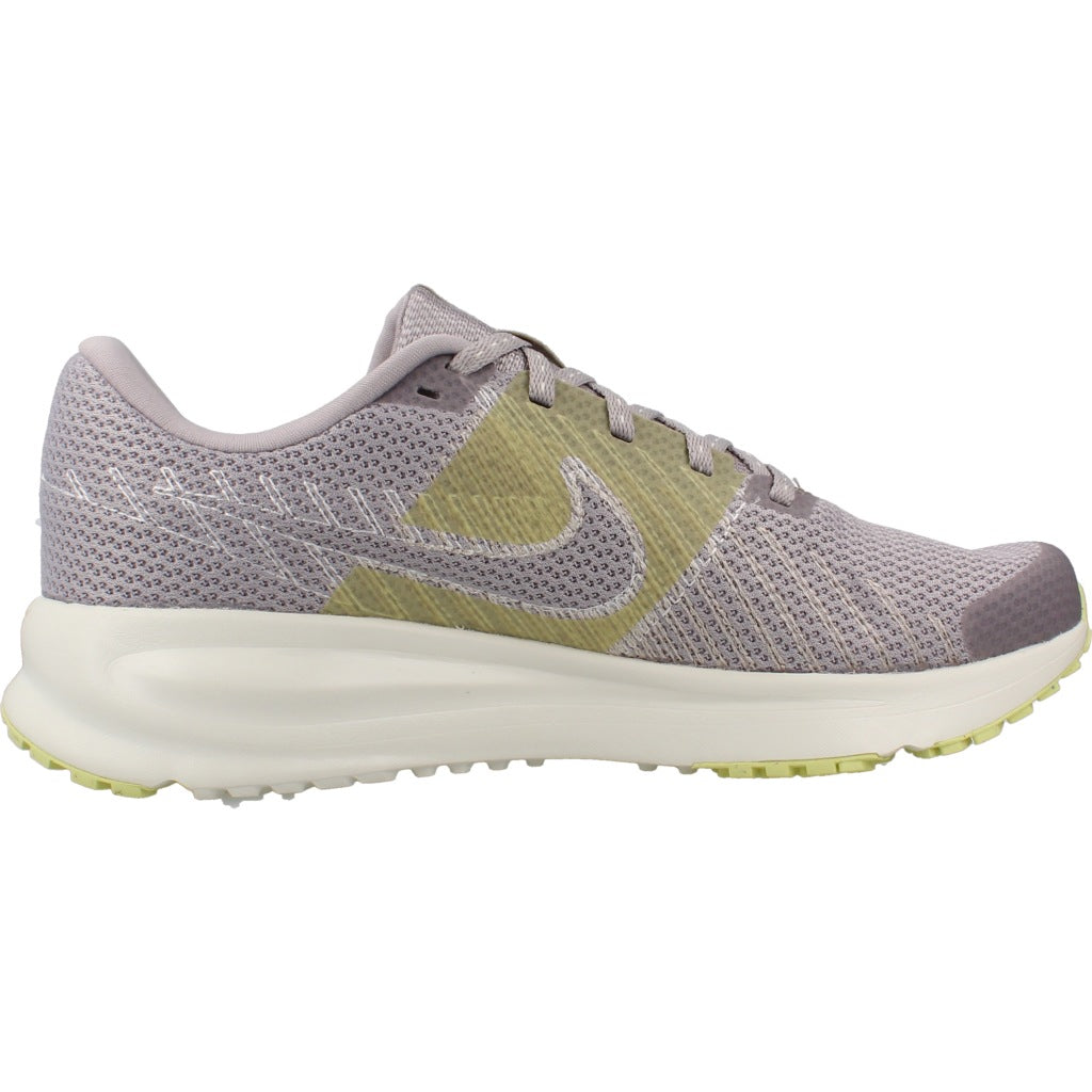 NIKE W NIKE RUN DEFY en color GRIS  (4)