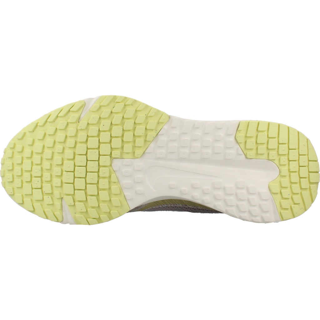 NIKE W NIKE RUN DEFY en color GRIS  (6)