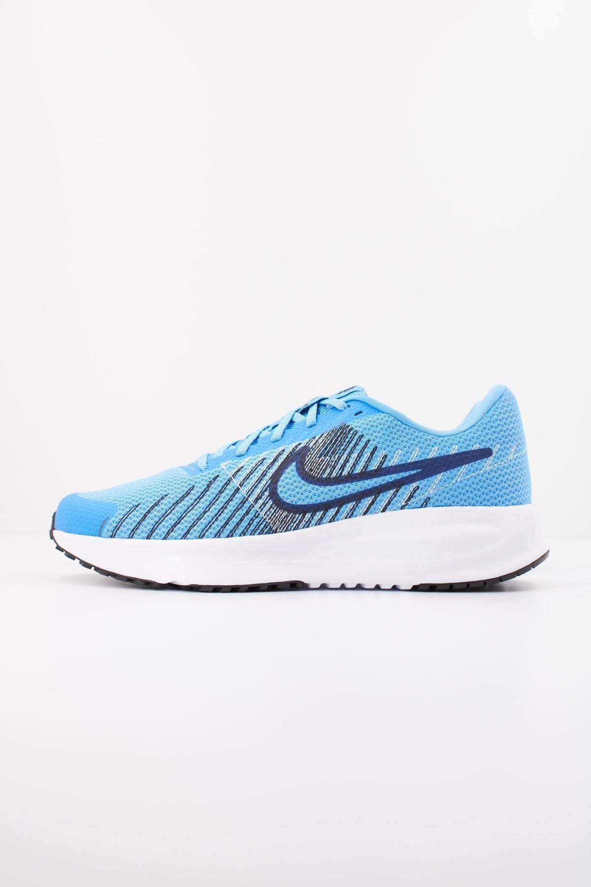NIKE NIKE RUN DEFY en color AZUL  (1)