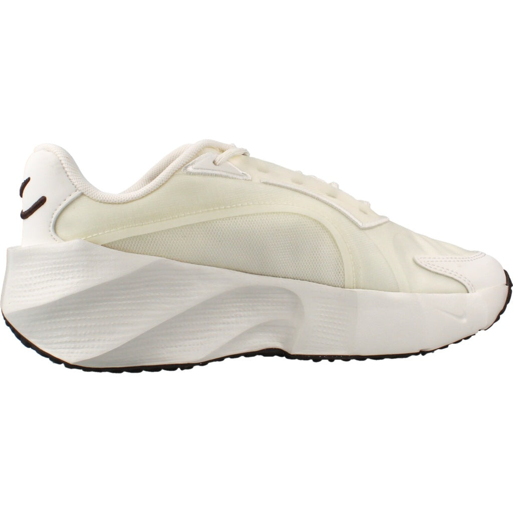 NIKE WMNS NIKE AURA EDGE en color BEIS  (4)