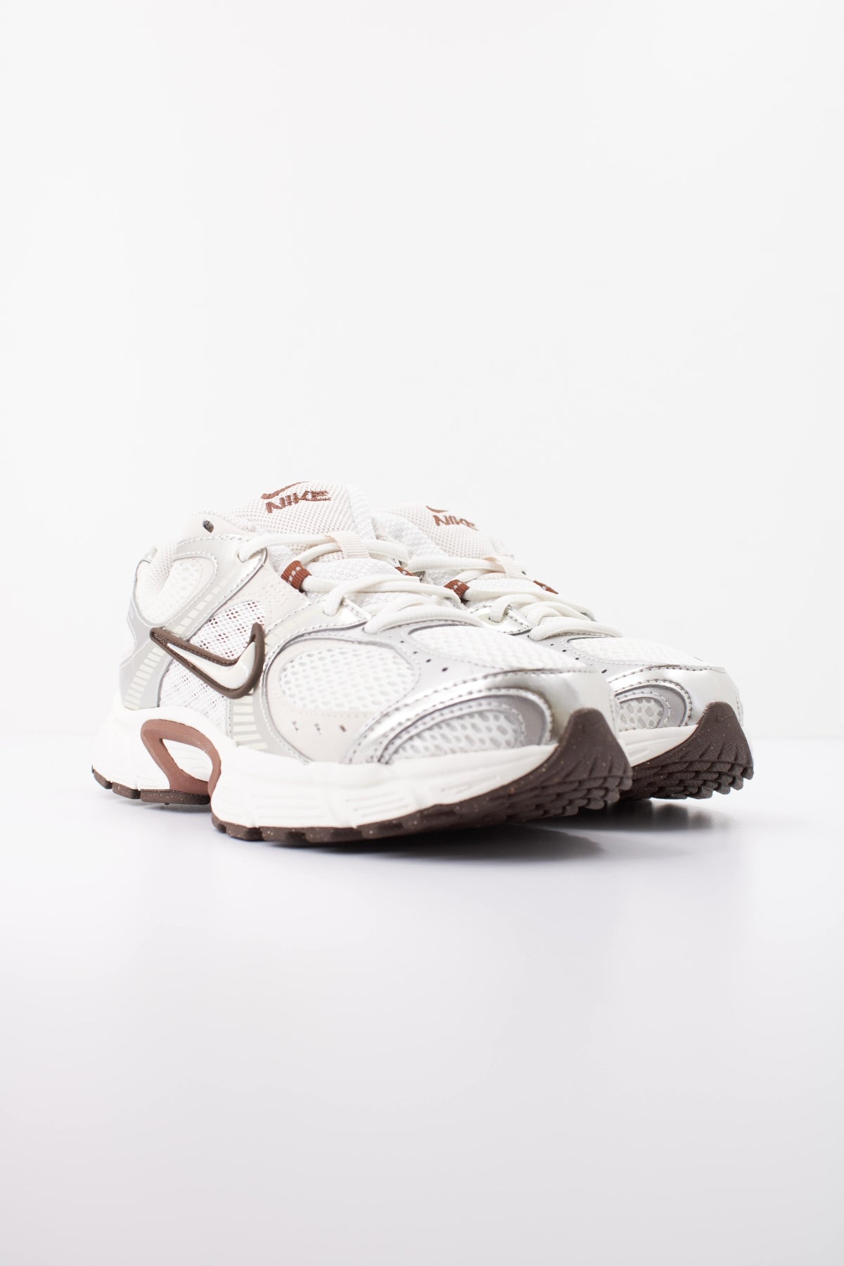 NIKE W NIKE V RNR en color BLANCO  (2)