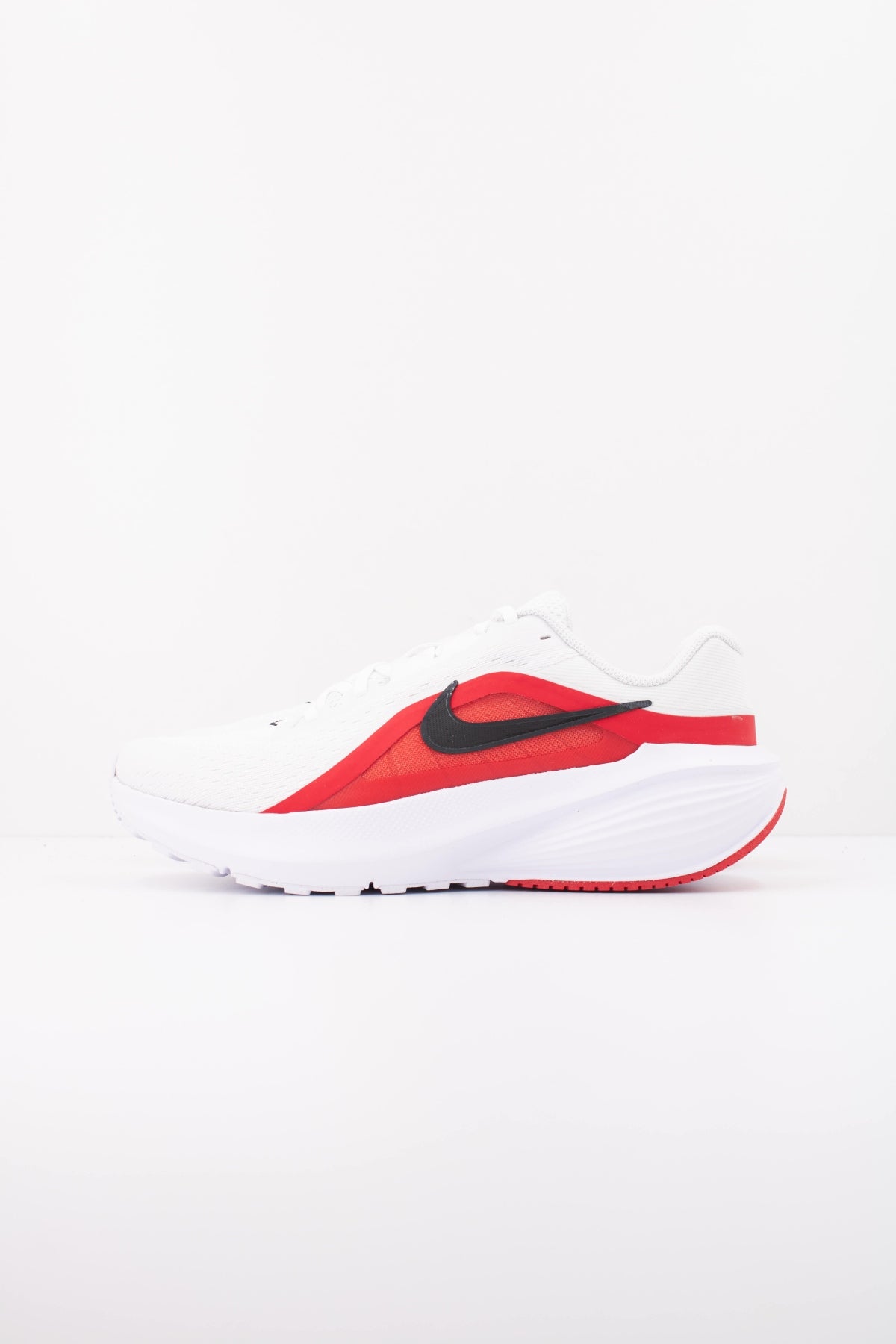 NIKE NIKE DOWNSHIFTER  en color BLANCO  (1)