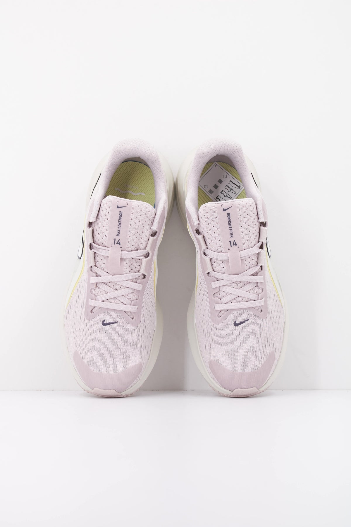 NIKE W NIKE DOWNSHIFTER  en color NUDE  (3)