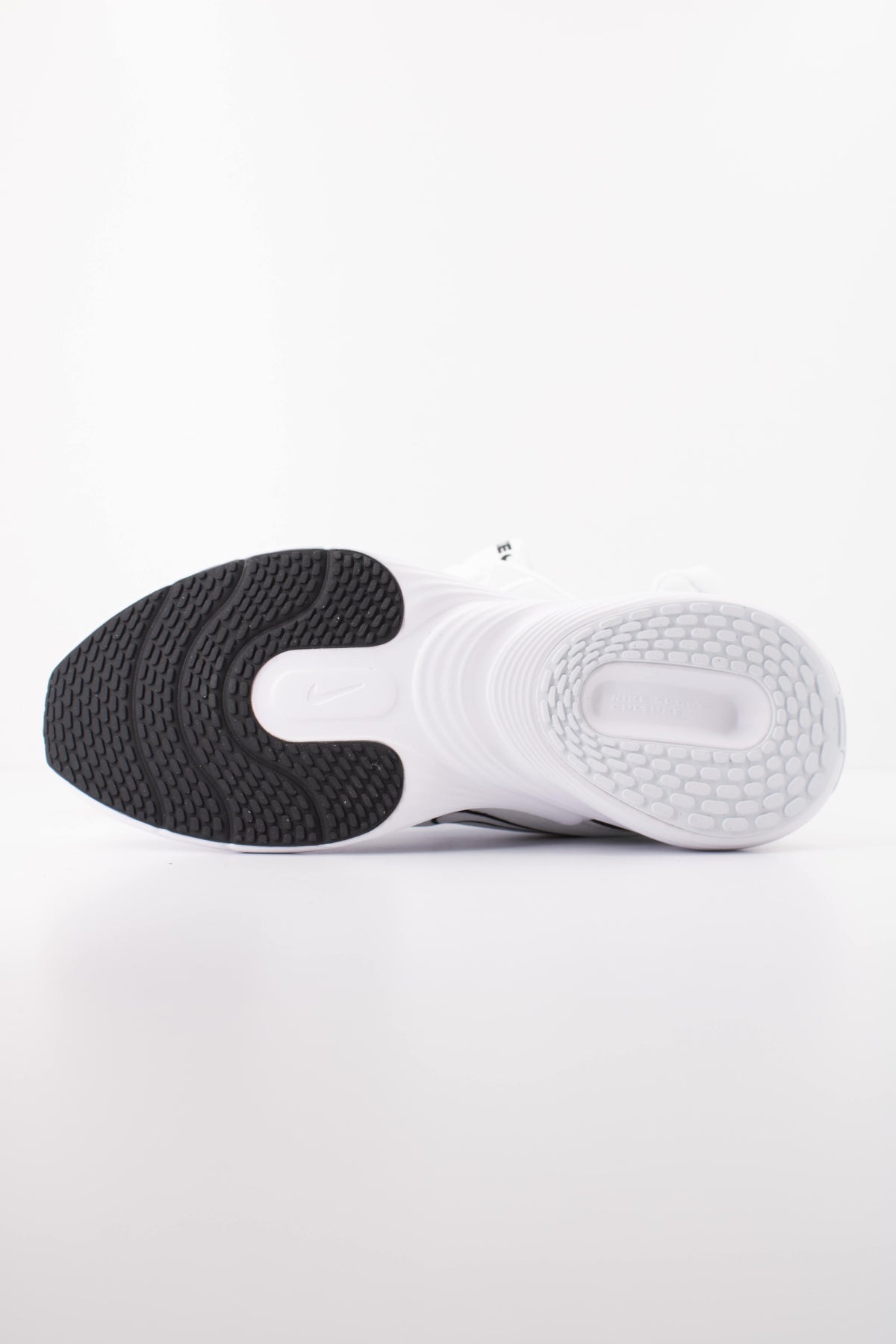 NIKE NIKE UPLIFT SC en color BLANCO  (5)