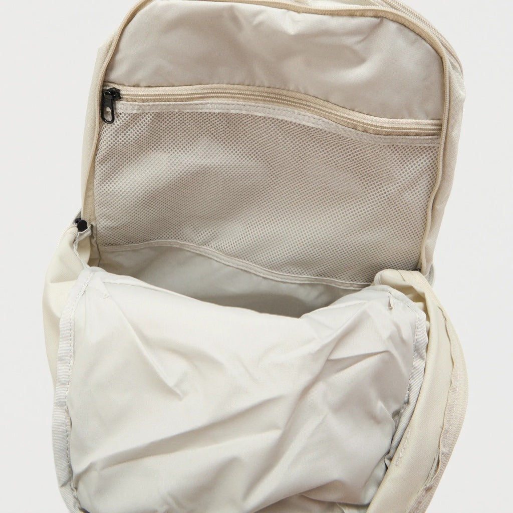 NIKE NK BRSLA M BKPK - X en color BLANCO  (6)
