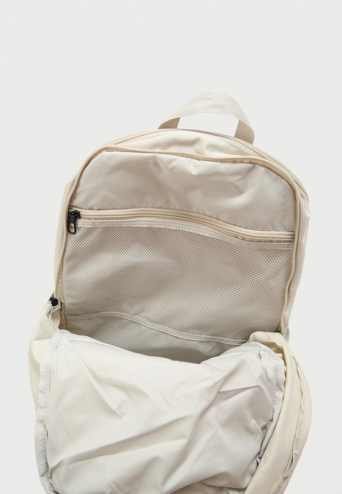 NIKE NK BRSLA M BKPK - X en color BLANCO  (3)