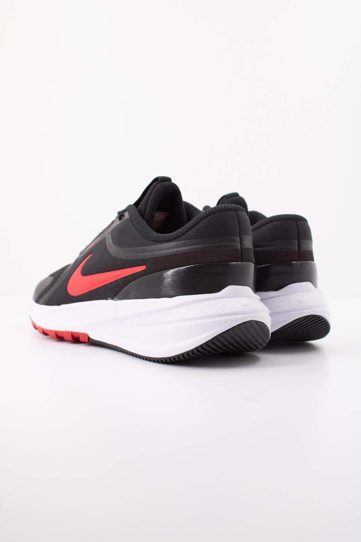 NIKE NIKE STAR RUNNER  GS en color NEGRO  (4)