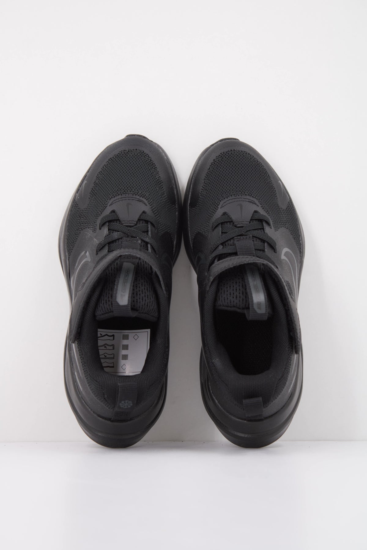 NIKE NIKE COSMIC RUNNER PSV en color NEGRO  (3)